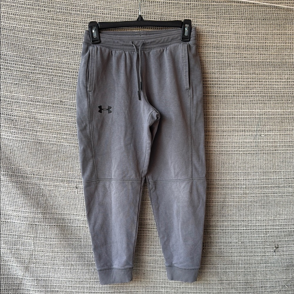 Under Armour Gray Jogger Sweatpants with Elastic Waistband